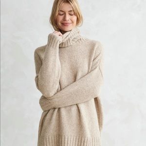 NWT Jenni Kayne Alpaca Cocoon Turtleneck